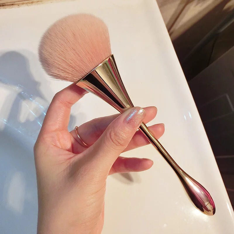 High-Quality Flat Angular Blush Makeup Brush Plastic Handle Fiber Bristles Big Soft Face Foundation Blusher